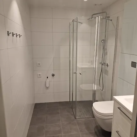 아파트 J-apartment - New Modern, 제스하임